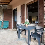 Clementina-agriturismo La Valentina