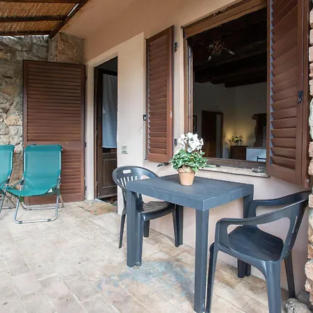 Clementina-agriturismo La Valentina